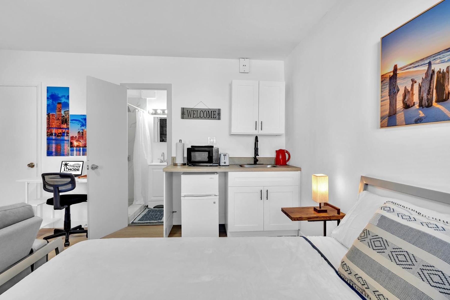 Young Circle & Hollywood Blvd Posh Studio Suite Eksteriør billede