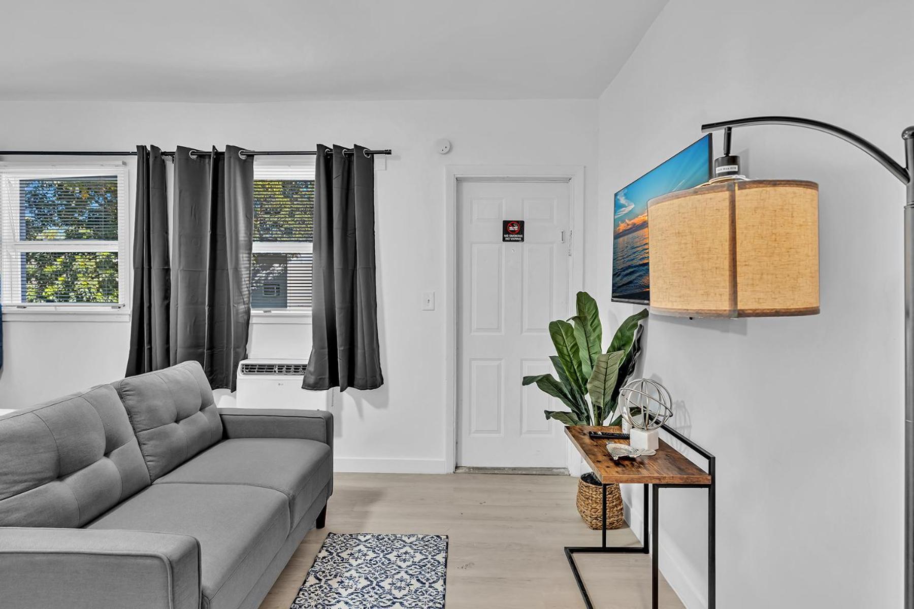 Young Circle & Hollywood Blvd Posh Studio Suite Eksteriør billede